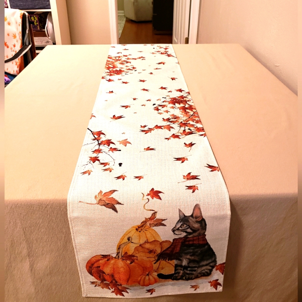AUTUMN CAT TABLE RUNNER - Picture 4 of 6